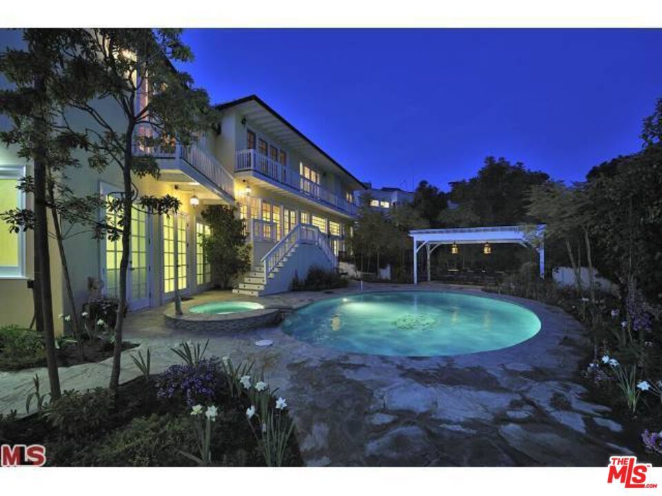 Photo of Listing #25536399