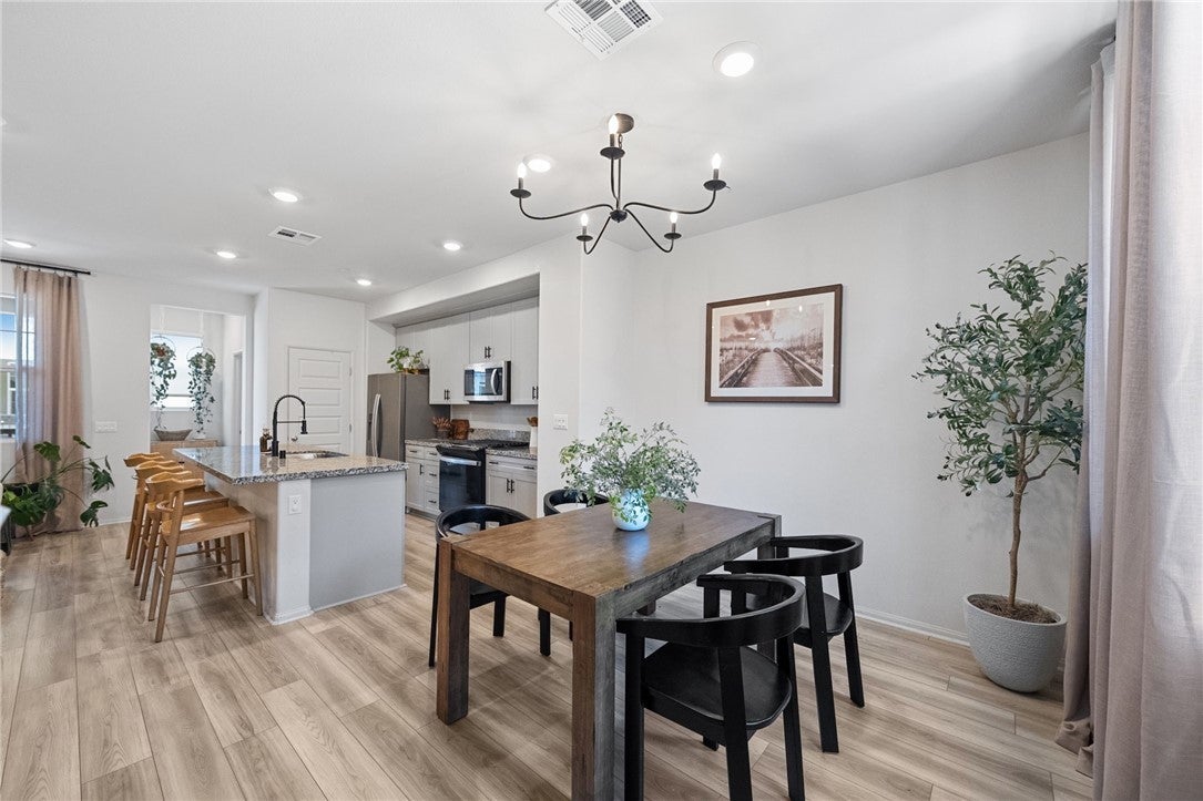 Photo of Listing #SW25098538