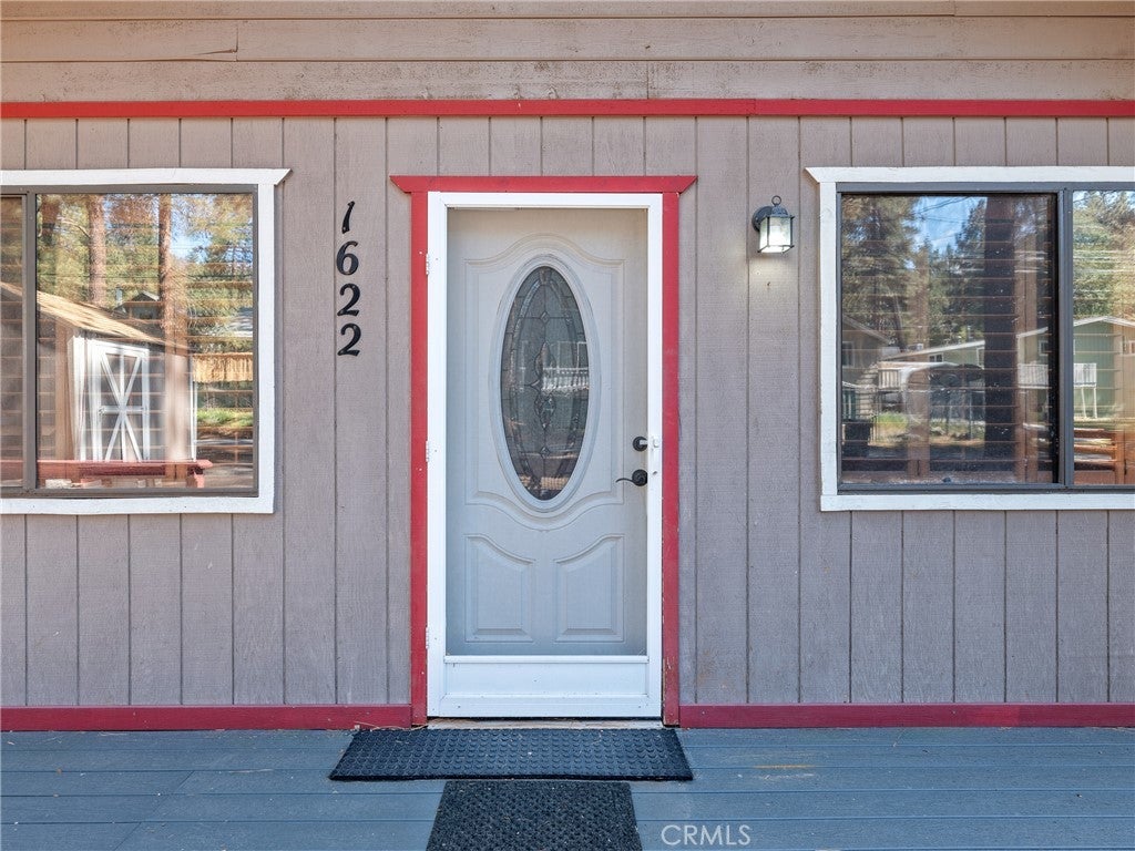 Listing photo for 1622 Ross Street, Wrightwood, CA, Cabin home for sale