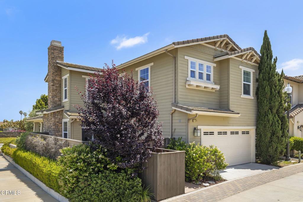 Photo of Listing #V1-29891