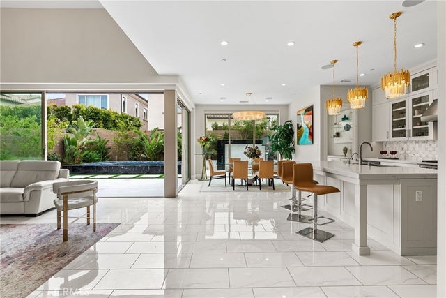 244 Coal Mine, Irvine