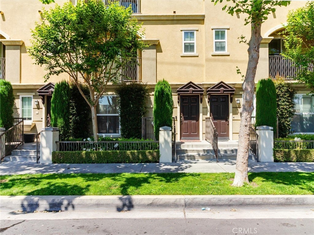 Photo of Listing #SB25108177