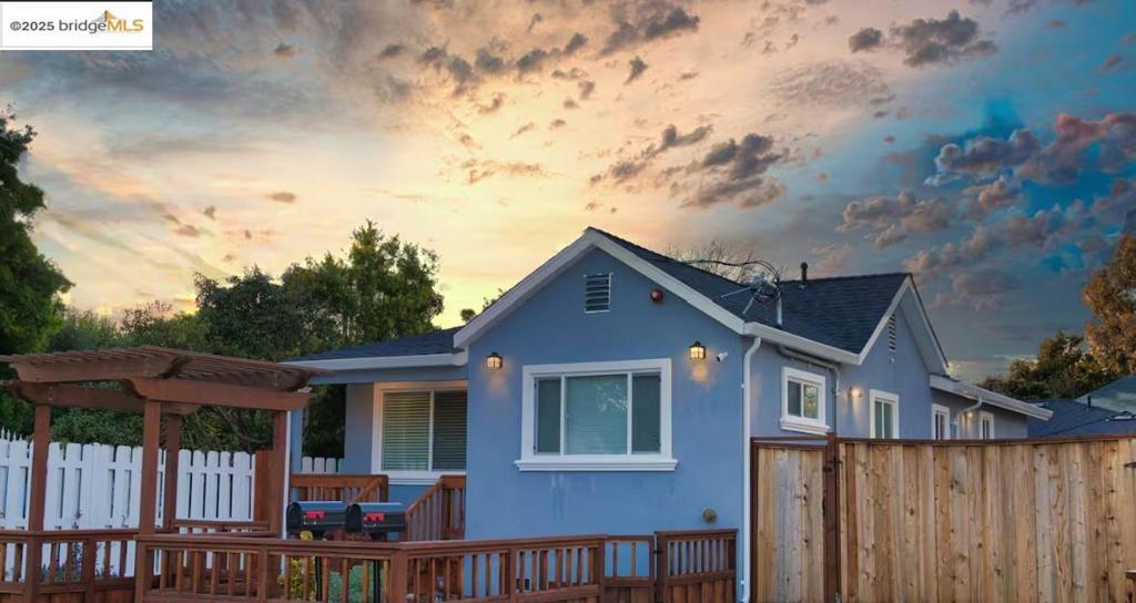 976 53rd St, Emeryville