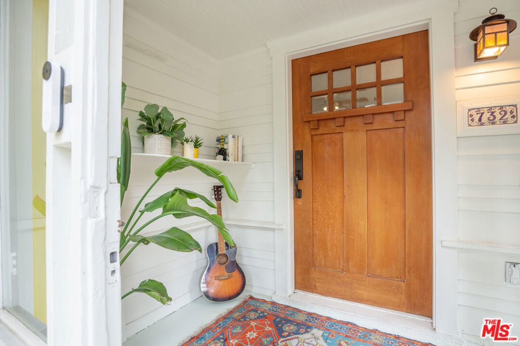 732 Toledo Walk, Long Beach