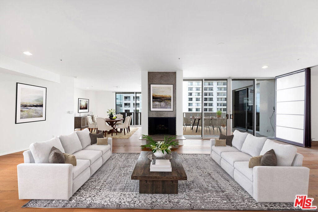 Photo of Listing #25539871