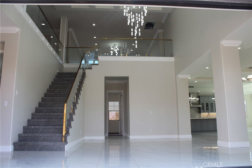 Photo of Listing #IV25110657