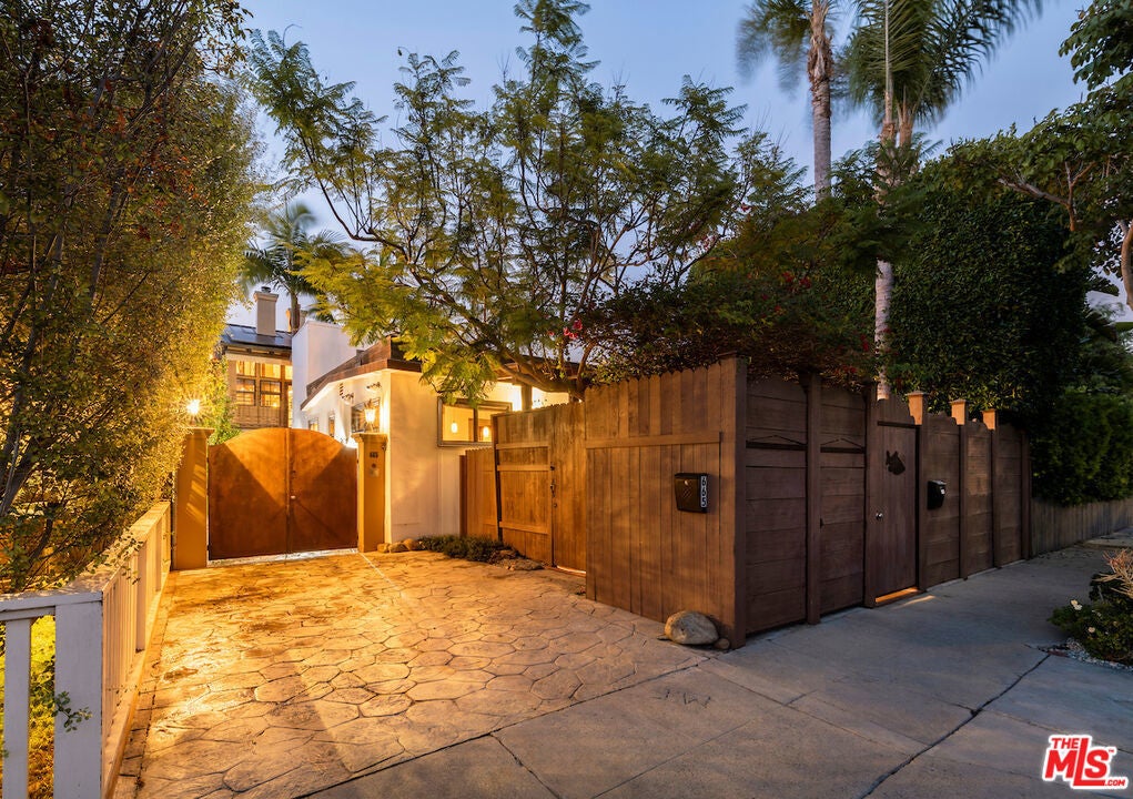 Photo of Listing #25539337