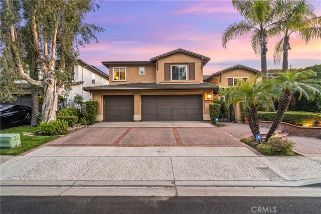 22541 Wakefield, Mission Viejo