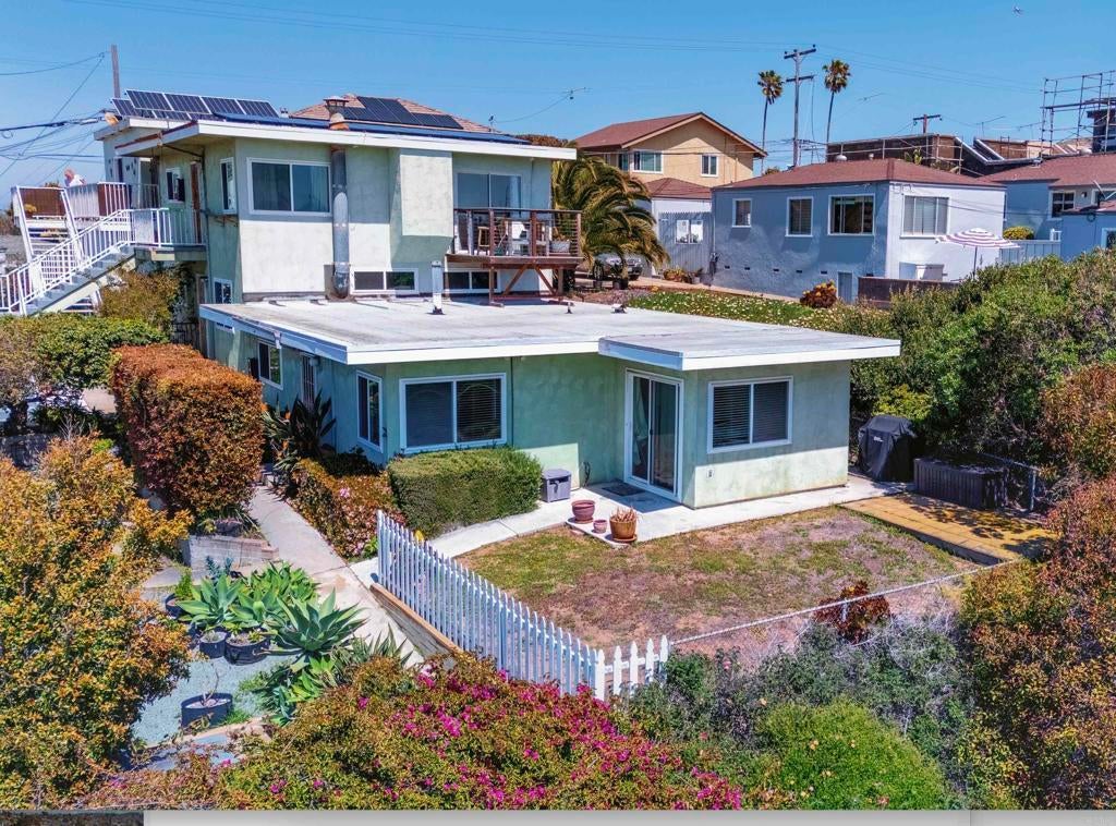 Photo of Listing #PTP2503660