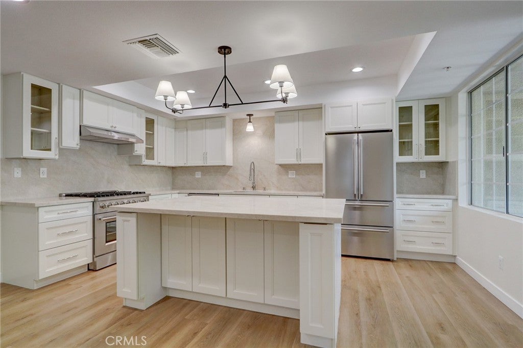 3236 Honolulu Avenue 101, La Crescenta