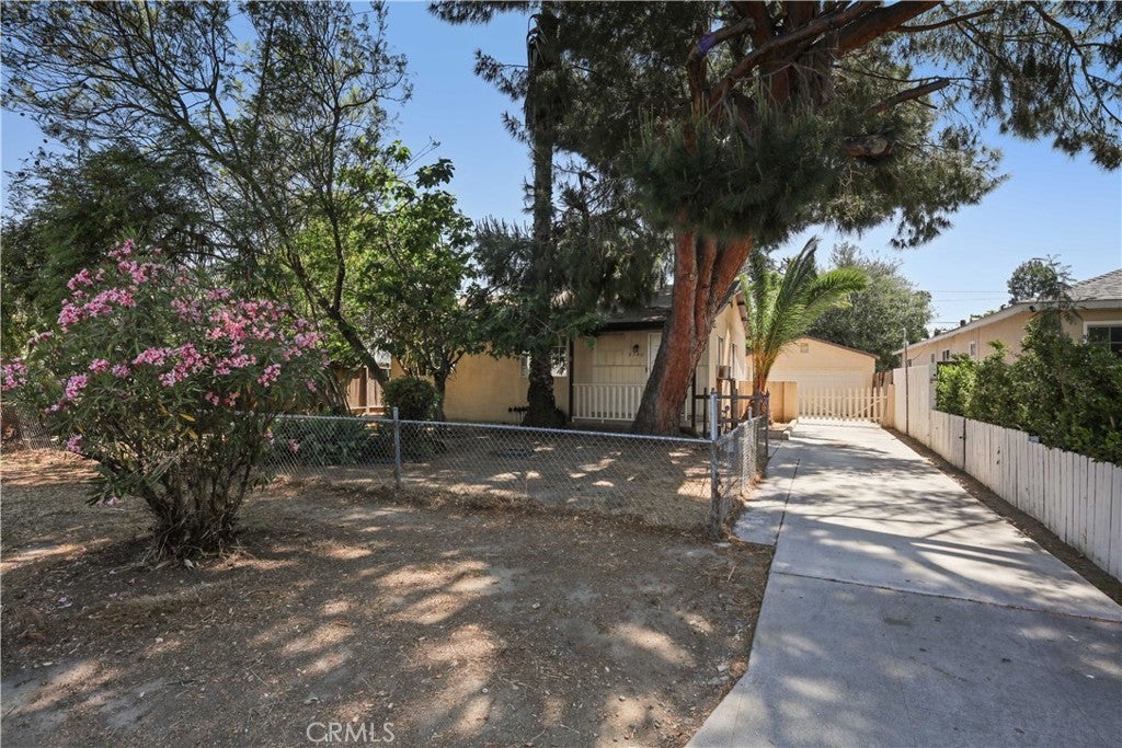 5940 Cedros Avenue, Van Nuys