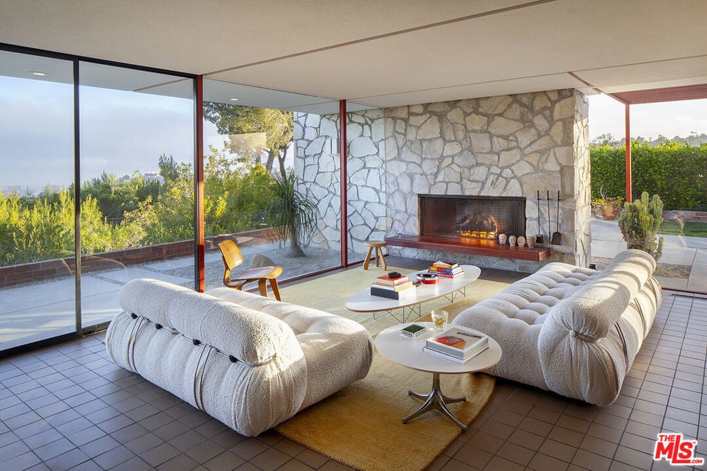 Photo of Listing #25541711