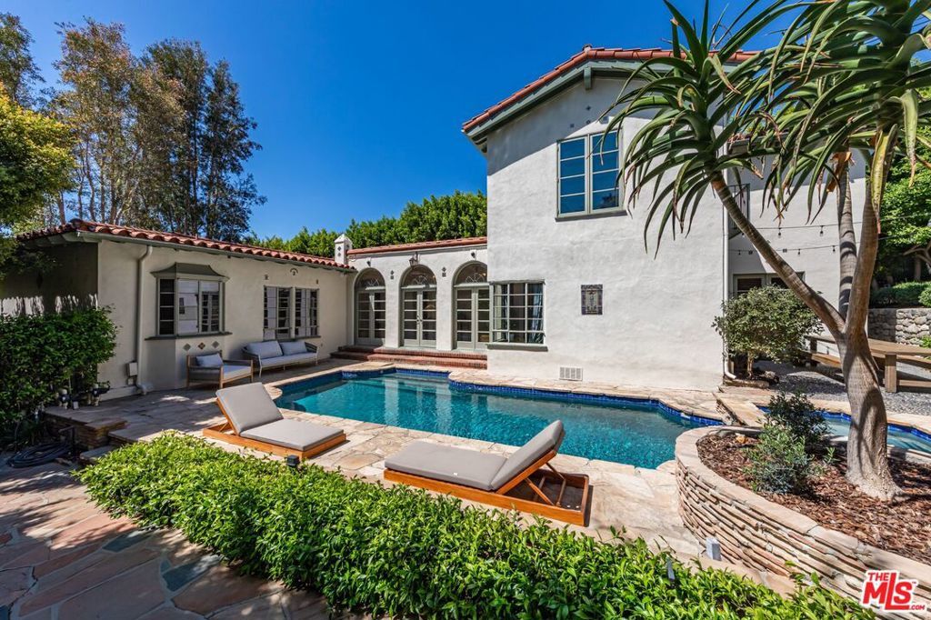 Photo of Listing #25542569