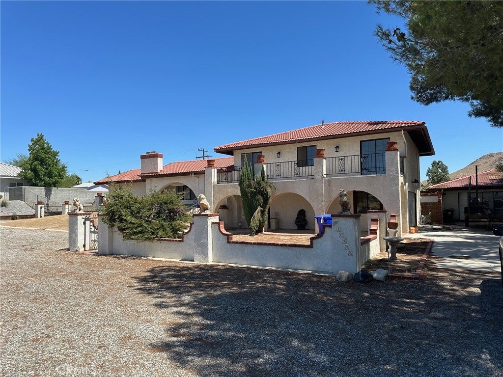 Photo of Listing #IV25115768