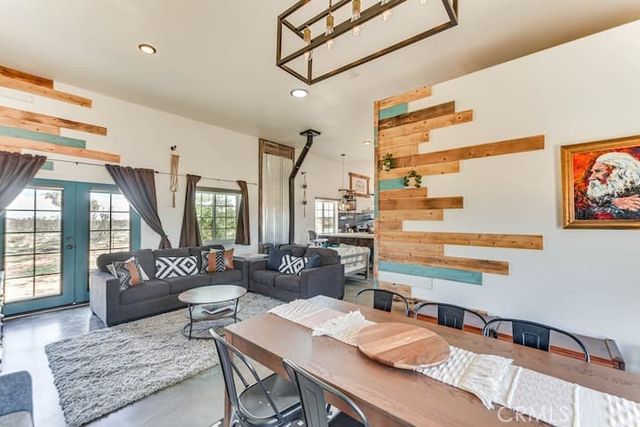 58725 Botkin Road, Landers