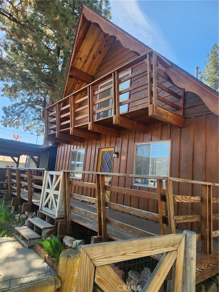 710 Fairway Boulevard, Big Bear City