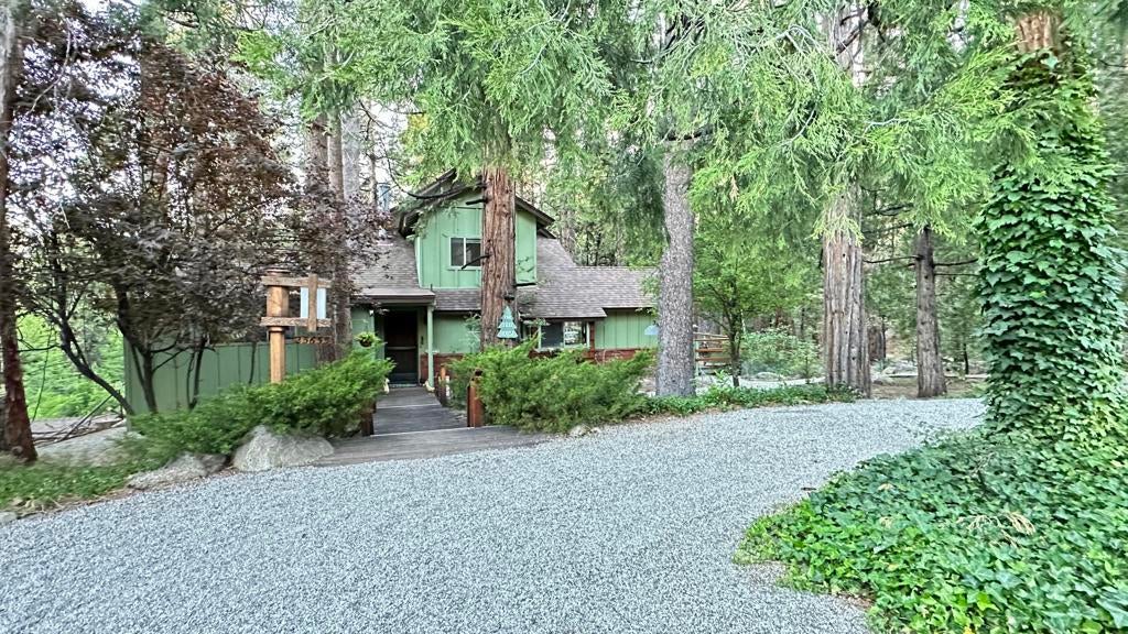 25655 Tahquitz Drive, Idyllwild