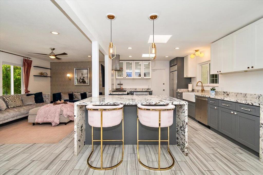 Photo of Listing #219130591DA