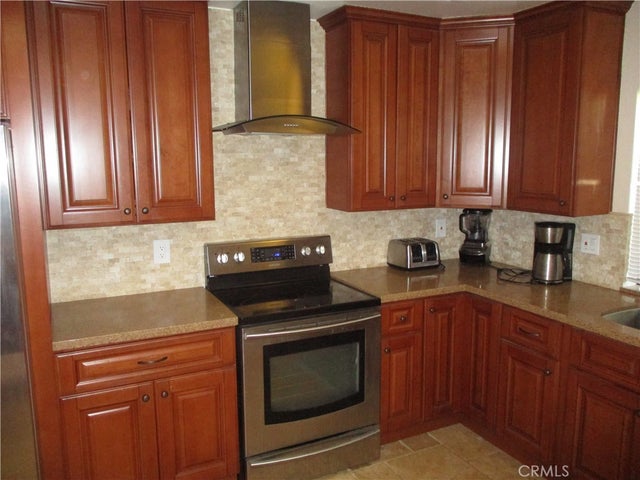 29161 Isleta Court, Cathedral City