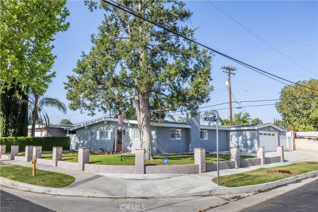 Photo of Listing #SR25117590