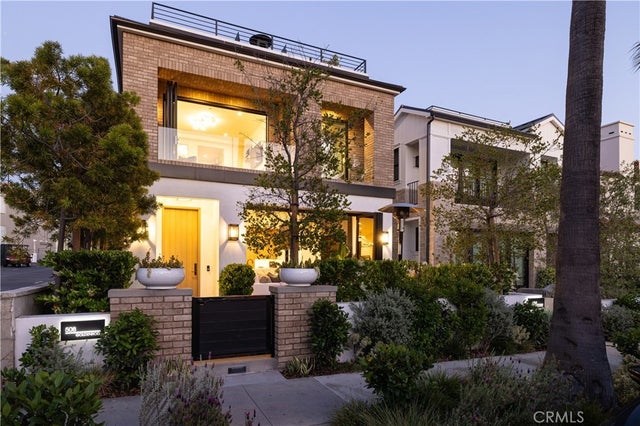 508 Goldenrod Avenue, Corona Del Mar.