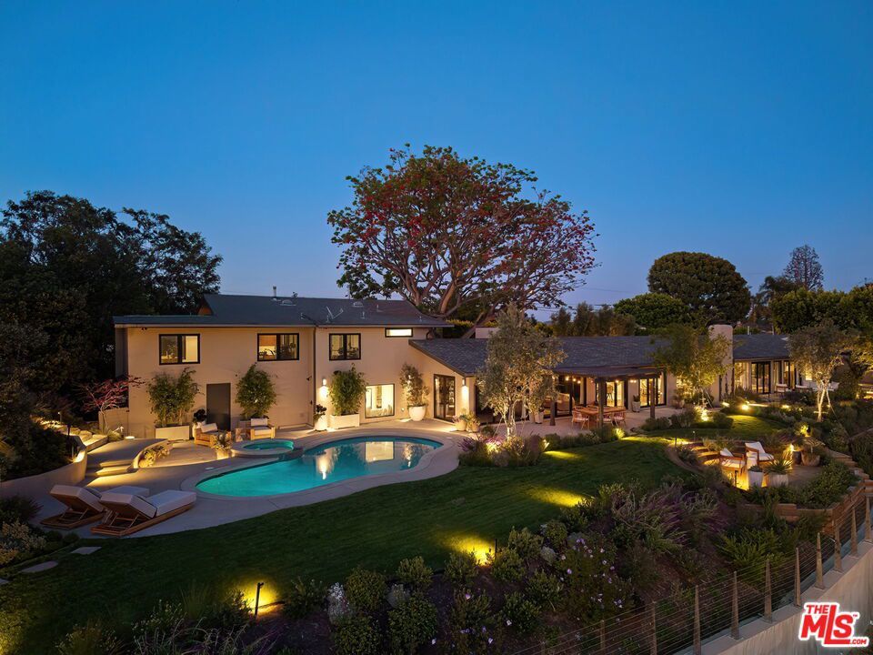 Photo of Listing #25531397