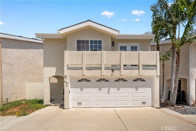 4431 W 138th Street B, Hawthorne.