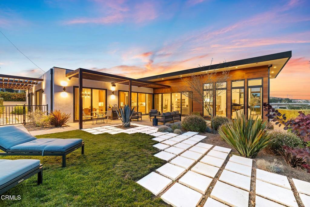 Photo of Listing #V1-30239