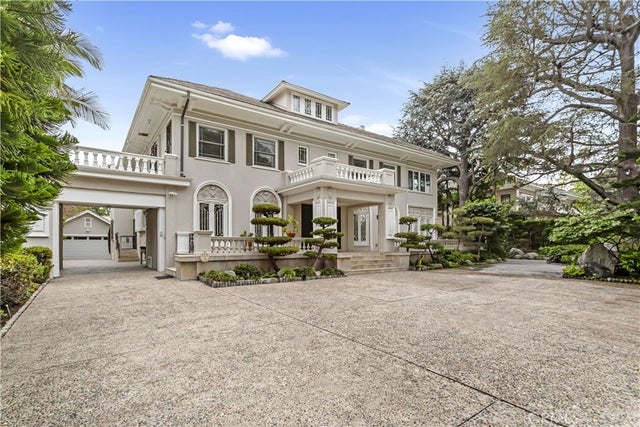 434 S Irving Boulevard, Los Angeles