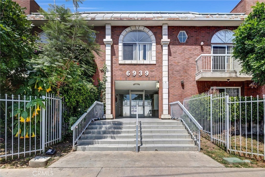 Photo of Listing #SR25119728