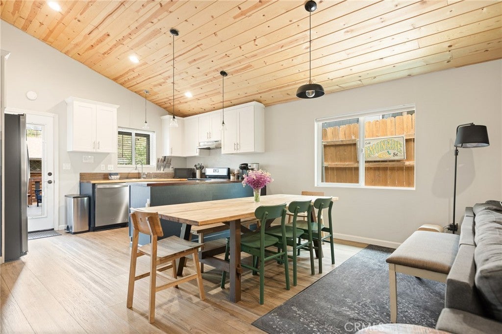 Photo of Listing #PW25120109