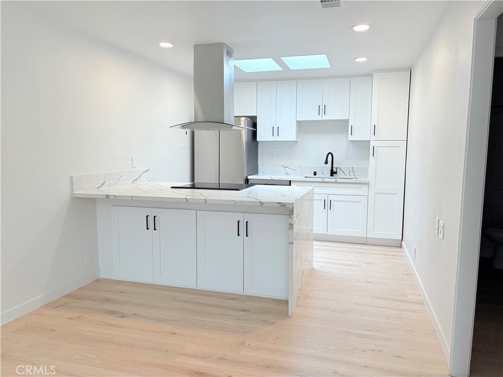 Photo of Listing #ND25120621