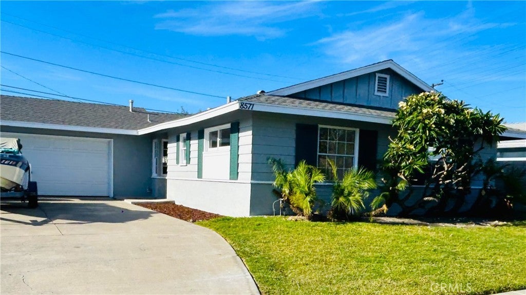 Photo of Listing #OC25120573