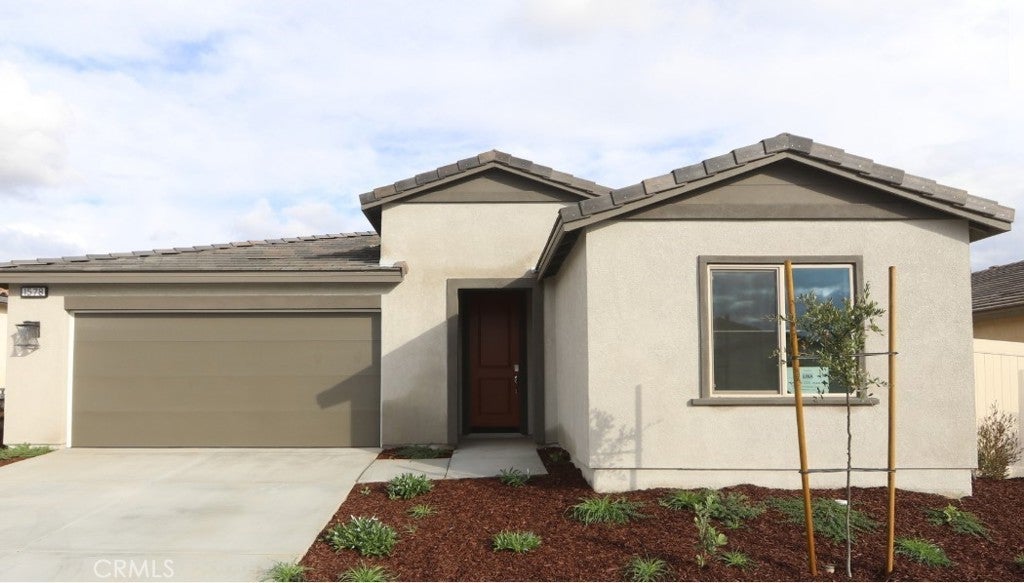 Photo of Listing #IV25117496