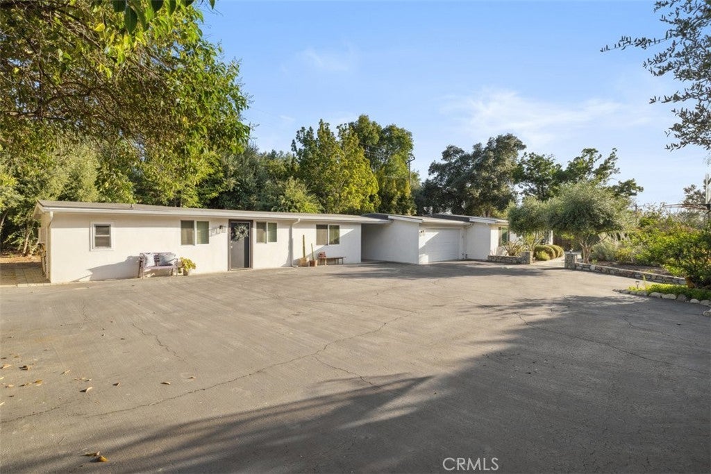 Photo of Listing #SB25121315