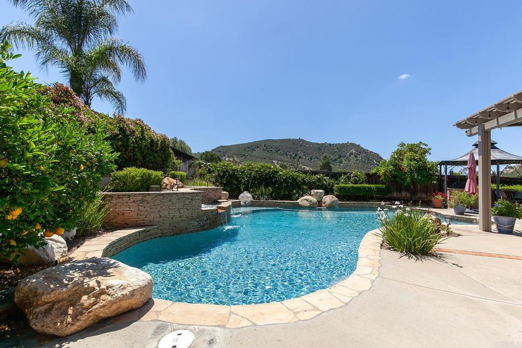 Photo of Listing #PTP2504016