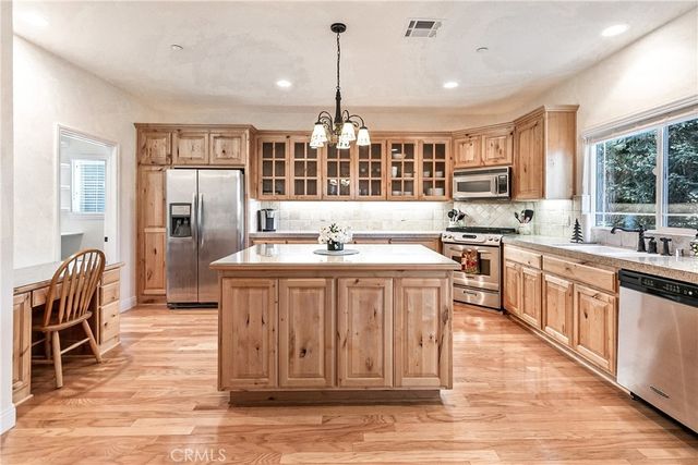 27376 Pinewood Drive, Lake Arrowhead