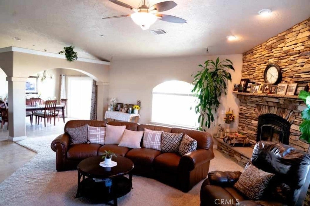 Photo of Listing #IV25122147