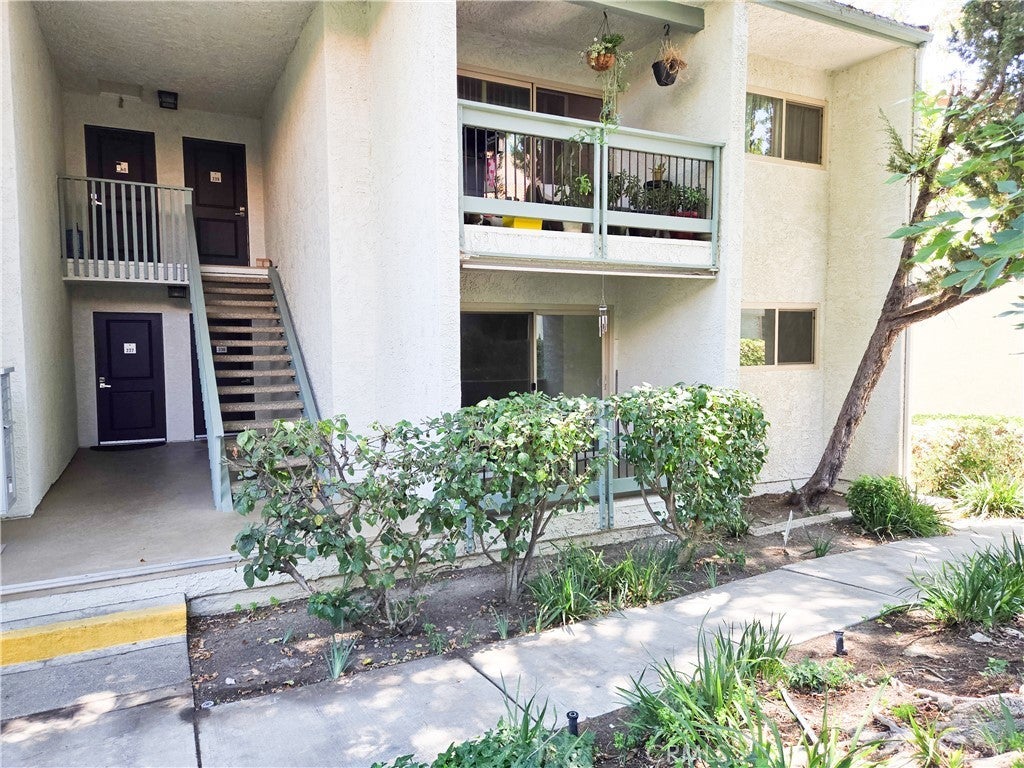 Photo of Listing #SR25117709