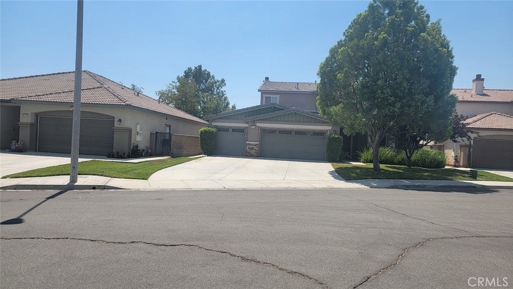 Photo of Listing #PW25122405