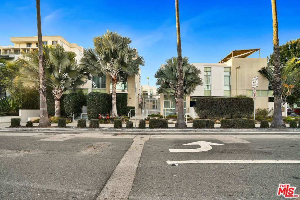 Photo of Listing #25546133