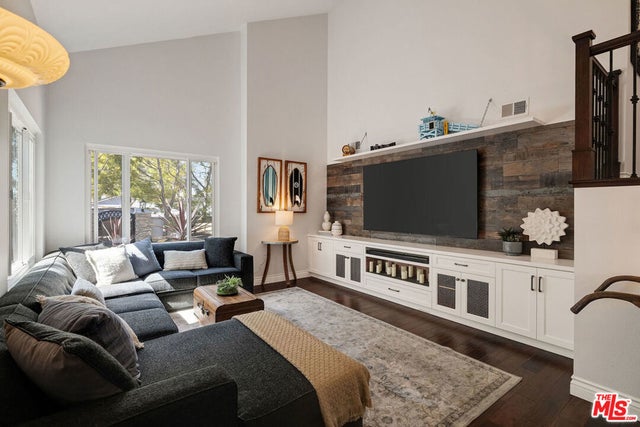 1150 E Pine Avenue, El Segundo.