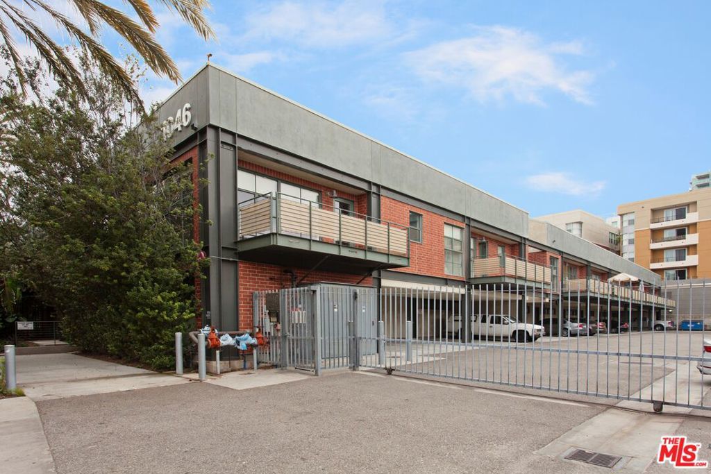 1046 Princeton Drive 104, Venice