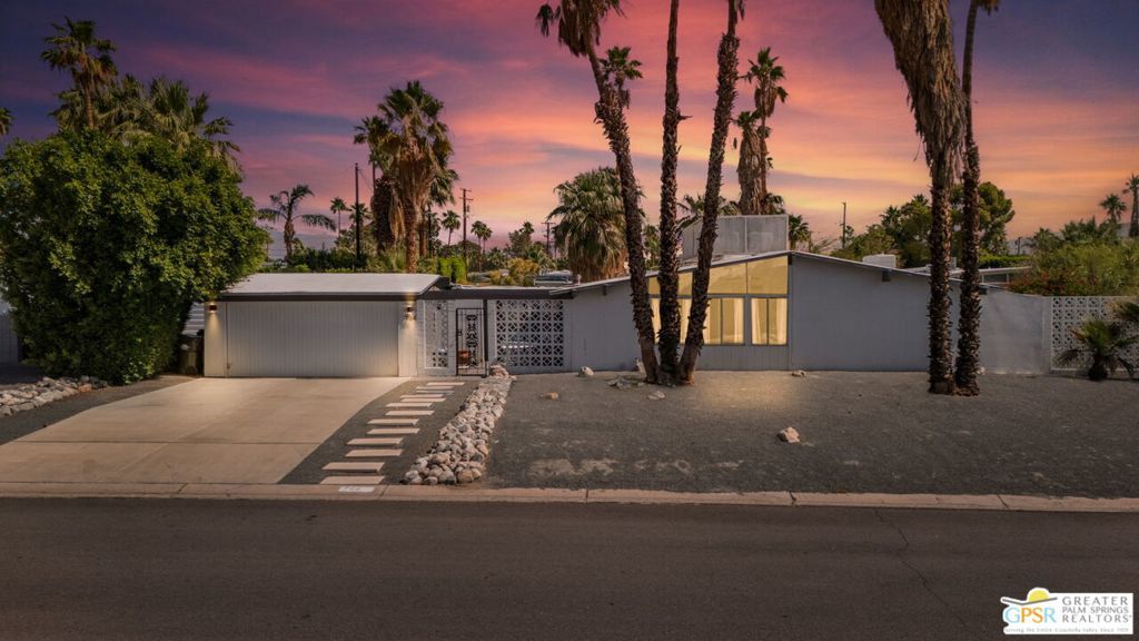 784 Alexander Way, Palm Springs