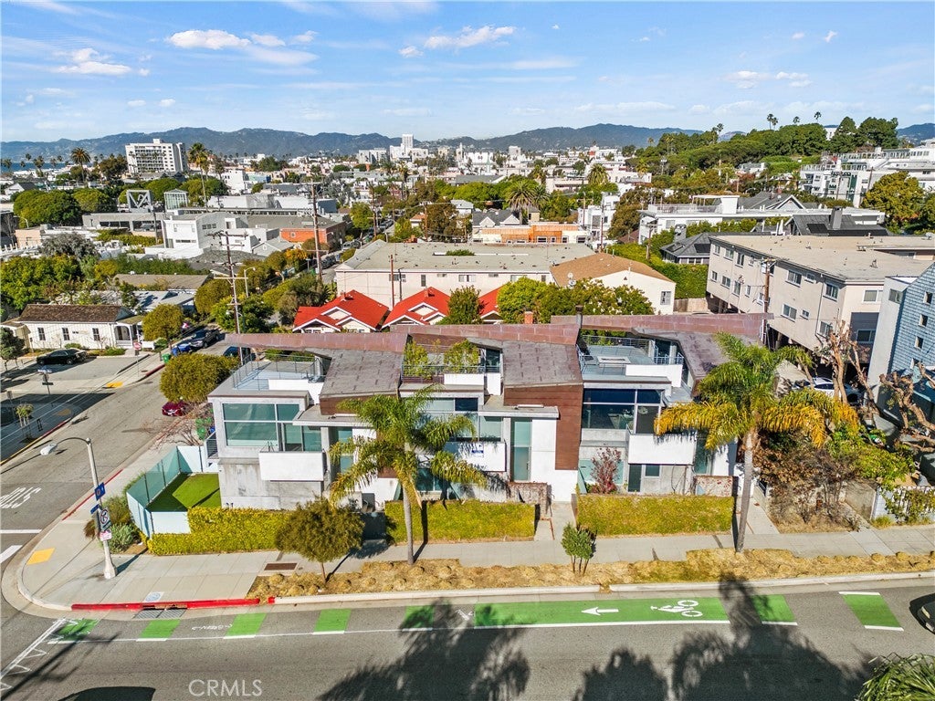 235 Ocean Park Boulevard 2, Santa Monica