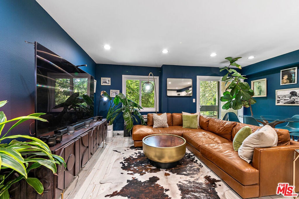 Photo of Listing #25547591