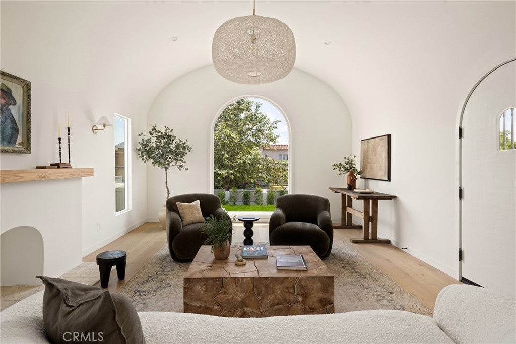 Photo of Listing #PW25122642