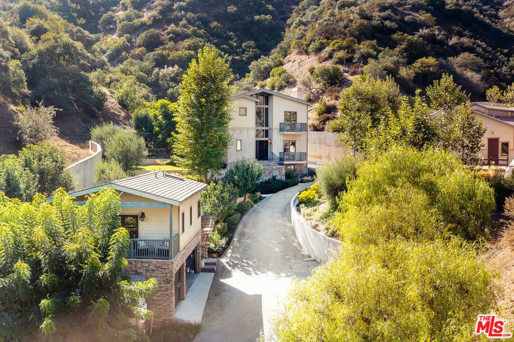 Photo of Listing #25545559