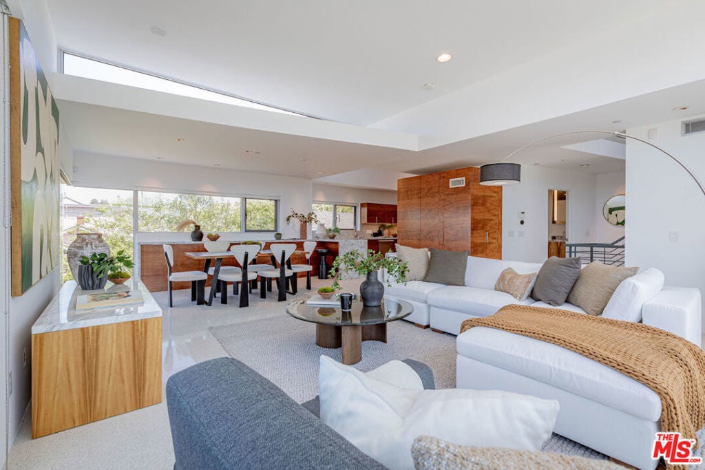 235 Ocean Park Boulevard 1, Santa Monica