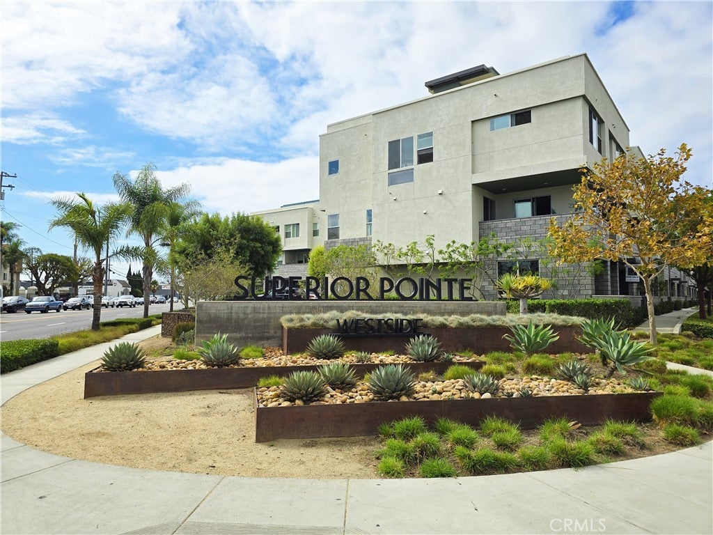 639 Channel Way, Costa Mesa